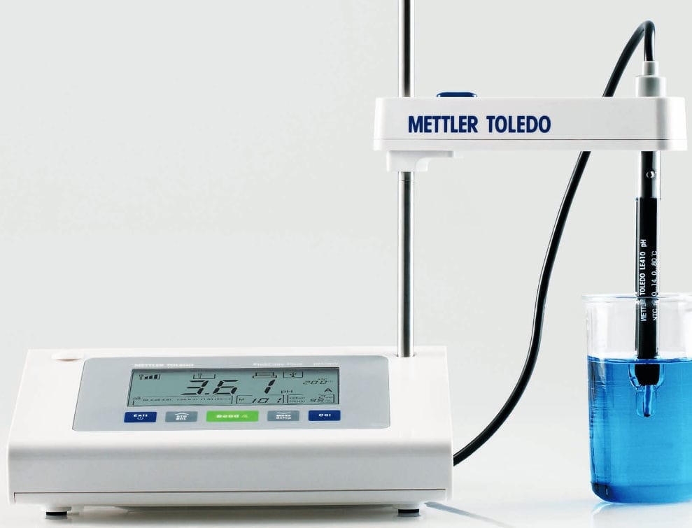 Bench top pH & ORP meter, F20-Standard